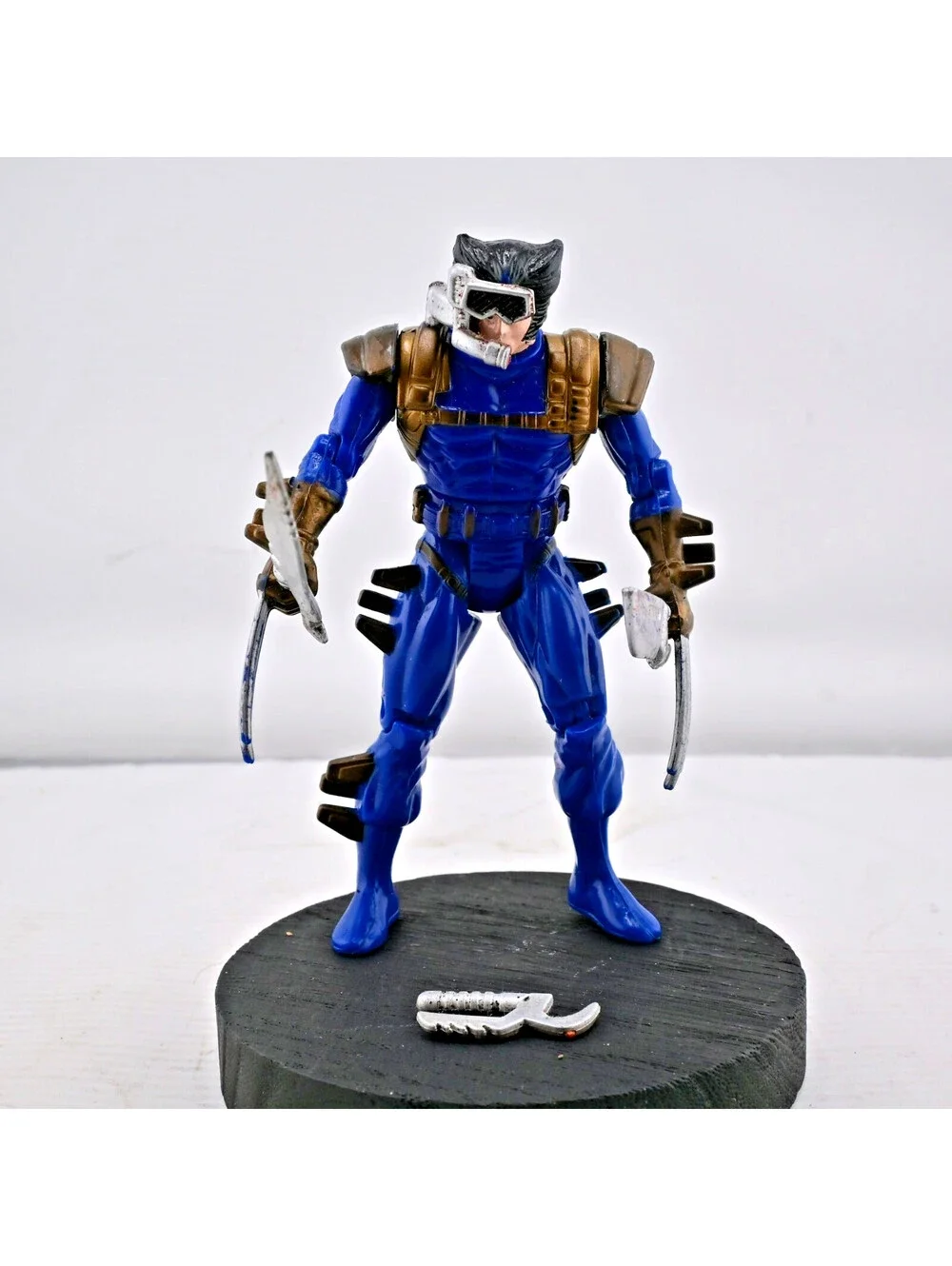 Wolverine Spy X-MEN Marvel Comics Toy Biz 1994 Action Figure